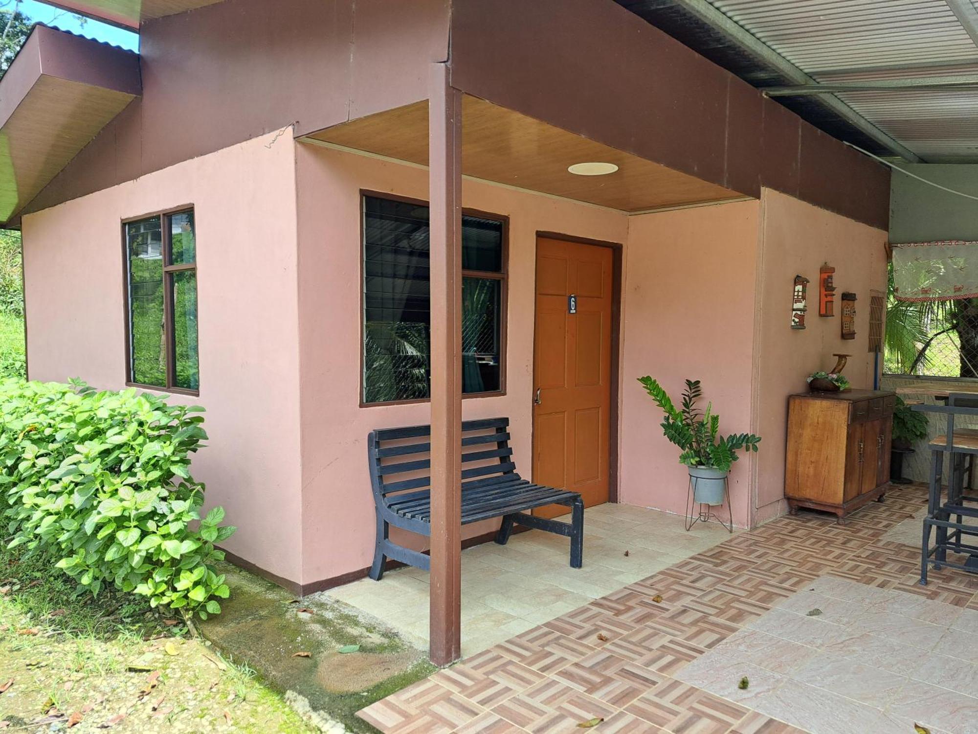 Hospedaje Luis Y Ana Pejibaye Exterior foto